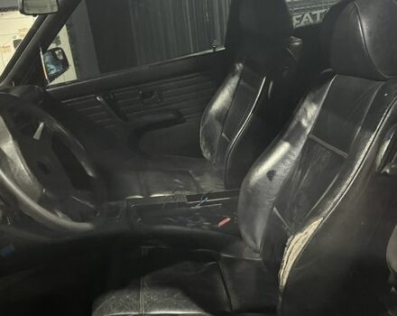 Черный БМВ 3 Серия, объемом двигателя 1.8 л и пробегом 500 тыс. км за 900 $, фото 7 на Automoto.ua