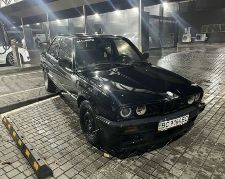 Черный БМВ 3 Серия, объемом двигателя 1.8 л и пробегом 500 тыс. км за 900 $, фото 5 на Automoto.ua