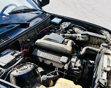 Черный БМВ 3 Серия, объемом двигателя 1.8 л и пробегом 250 тыс. км за 2380 $, фото 8 на Automoto.ua