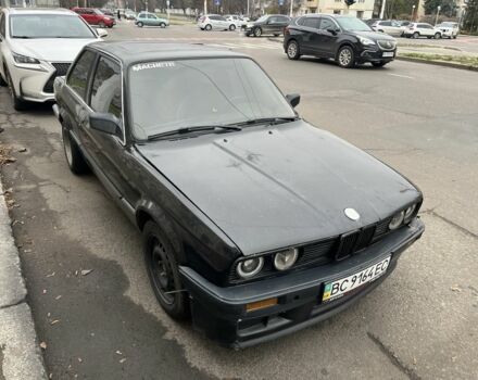 Черный БМВ 3 Серия, объемом двигателя 1.8 л и пробегом 400 тыс. км за 800 $, фото 1 на Automoto.ua