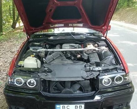 Черный БМВ 3 Серия, объемом двигателя 1.8 л и пробегом 250 тыс. км за 4500 $, фото 26 на Automoto.ua