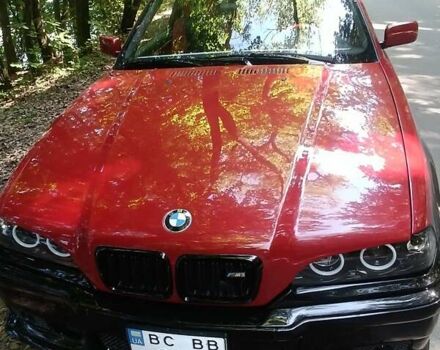 Черный БМВ 3 Серия, объемом двигателя 1.8 л и пробегом 250 тыс. км за 4500 $, фото 16 на Automoto.ua