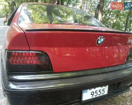 Черный БМВ 3 Серия, объемом двигателя 1.8 л и пробегом 250 тыс. км за 4500 $, фото 9 на Automoto.ua