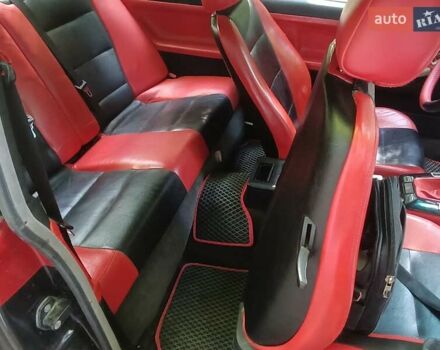 Черный БМВ 3 Серия, объемом двигателя 1.8 л и пробегом 250 тыс. км за 4500 $, фото 13 на Automoto.ua