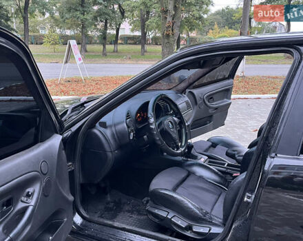 Чорний БМВ 3 Серія, об'ємом двигуна 2.5 л та пробігом 480 тис. км за 3800 $, фото 21 на Automoto.ua