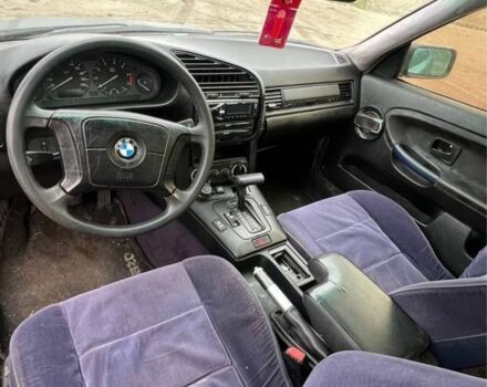 Черный БМВ 3 Серия, объемом двигателя 0 л и пробегом 300 тыс. км за 1625 $, фото 5 на Automoto.ua