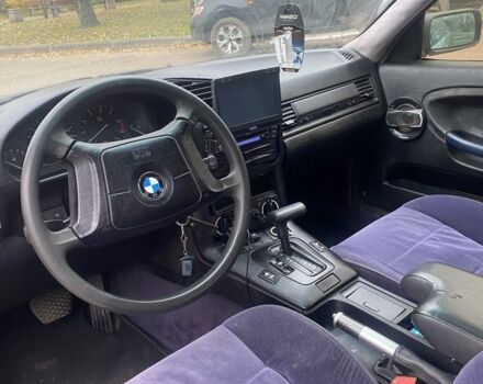 Чорний БМВ 3 Серія, об'ємом двигуна 1.6 л та пробігом 239 тис. км за 1600 $, фото 5 на Automoto.ua