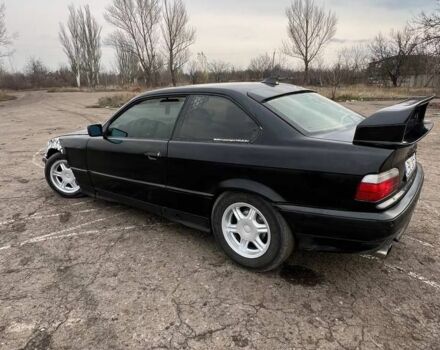 Черный БМВ 3 Серия, объемом двигателя 1 л и пробегом 300 тыс. км за 1630 $, фото 2 на Automoto.ua