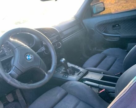 Черный БМВ 3 Серия, объемом двигателя 1.8 л и пробегом 250 тыс. км за 1500 $, фото 7 на Automoto.ua