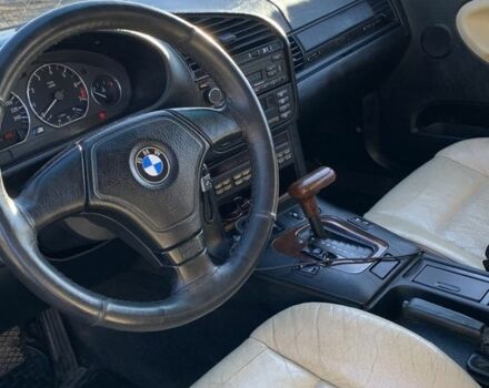 Чорний БМВ 3 Серія, об'ємом двигуна 1.8 л та пробігом 282 тис. км за 3700 $, фото 5 на Automoto.ua