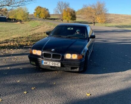 Черный БМВ 3 Серия, объемом двигателя 1.8 л и пробегом 250 тыс. км за 1500 $, фото 2 на Automoto.ua