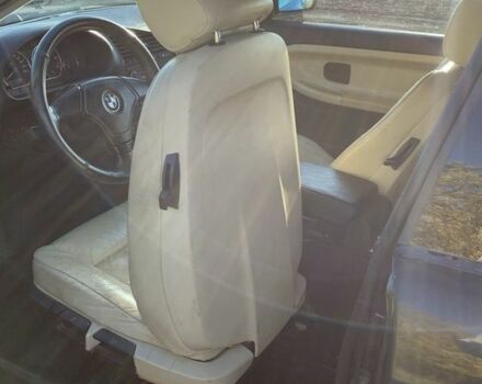 Чорний БМВ 3 Серія, об'ємом двигуна 1.8 л та пробігом 282 тис. км за 3700 $, фото 11 на Automoto.ua