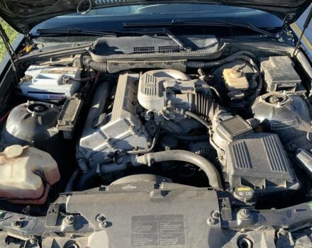 Чорний БМВ 3 Серія, об'ємом двигуна 1.8 л та пробігом 282 тис. км за 3700 $, фото 6 на Automoto.ua