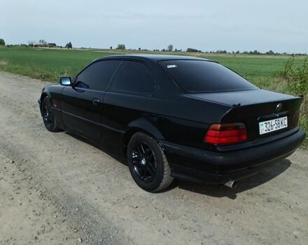 Черный БМВ 3 Серия, объемом двигателя 0 л и пробегом 337 тыс. км за 2350 $, фото 3 на Automoto.ua