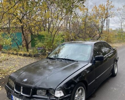 Черный БМВ 3 Серия, объемом двигателя 1.8 л и пробегом 226 тыс. км за 1200 $, фото 5 на Automoto.ua