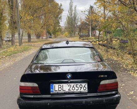 Черный БМВ 3 Серия, объемом двигателя 1.8 л и пробегом 226 тыс. км за 1200 $, фото 1 на Automoto.ua