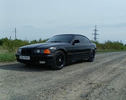 Черный БМВ 3 Серия, объемом двигателя 0 л и пробегом 337 тыс. км за 2350 $, фото 1 на Automoto.ua