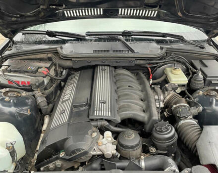 Черный БМВ 3 Серия, объемом двигателя 2.5 л и пробегом 360 тыс. км за 5300 $, фото 9 на Automoto.ua