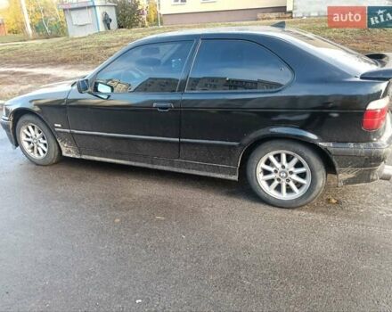 Черный БМВ 3 Серия, объемом двигателя 1.6 л и пробегом 377 тыс. км за 2700 $, фото 6 на Automoto.ua