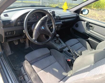Черный БМВ 3 Серия, объемом двигателя 1.9 л и пробегом 169 тыс. км за 3700 $, фото 4 на Automoto.ua
