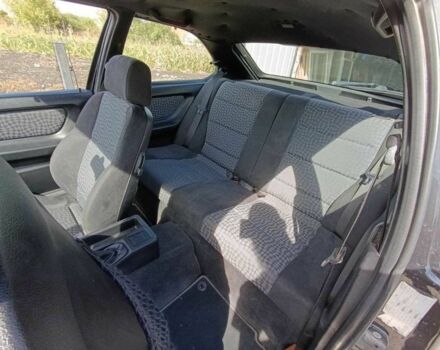 Черный БМВ 3 Серия, объемом двигателя 1.9 л и пробегом 169 тыс. км за 3700 $, фото 5 на Automoto.ua