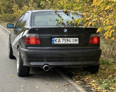 Чорний БМВ 3 Серія, об'ємом двигуна 1.9 л та пробігом 200 тис. км за 1800 $, фото 1 на Automoto.ua