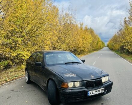 Чорний БМВ 3 Серія, об'ємом двигуна 1.9 л та пробігом 200 тис. км за 1800 $, фото 2 на Automoto.ua