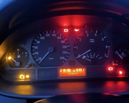 Чорний БМВ 3 Серія, об'ємом двигуна 1.8 л та пробігом 2 тис. км за 3500 $, фото 2 на Automoto.ua