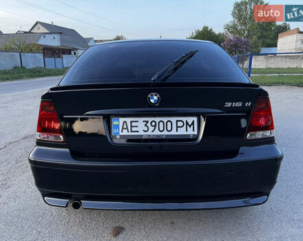 Черный БМВ 3 Серия, объемом двигателя 1.8 л и пробегом 225 тыс. км за 4500 $, фото 4 на Automoto.ua