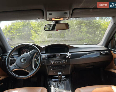 Чорний БМВ 3 Серія, об'ємом двигуна 2 л та пробігом 228 тис. км за 9000 $, фото 8 на Automoto.ua