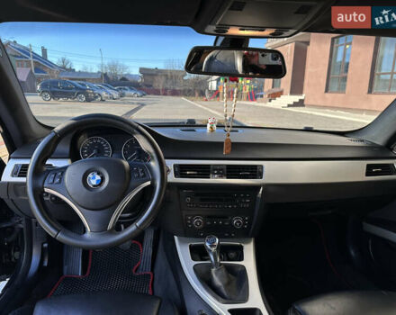 Черный БМВ 3 Серия, объемом двигателя 2 л и пробегом 268 тыс. км за 8250 $, фото 11 на Automoto.ua