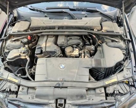 Черный БМВ 3 Серия, объемом двигателя 2 л и пробегом 185 тыс. км за 8000 $, фото 6 на Automoto.ua