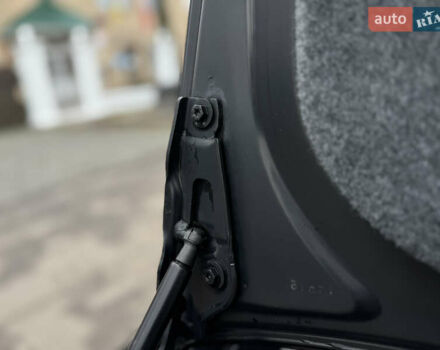 Чорний БМВ 3 Серія, об'ємом двигуна 2 л та пробігом 315 тис. км за 9500 $, фото 50 на Automoto.ua