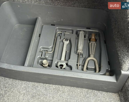 Чорний БМВ 3 Серія, об'ємом двигуна 2 л та пробігом 312 тис. км за 10300 $, фото 26 на Automoto.ua