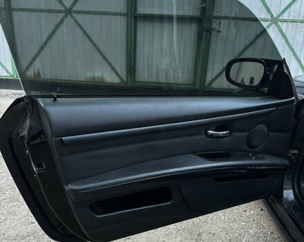 Черный БМВ 3 Серия, объемом двигателя 3 л и пробегом 215 тыс. км за 7800 $, фото 7 на Automoto.ua