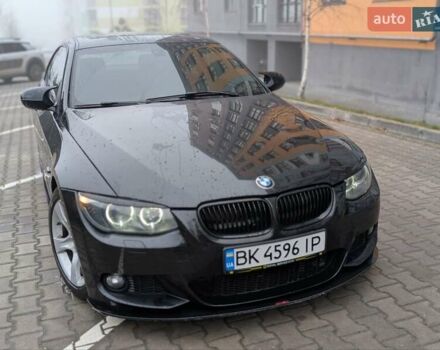 Черный БМВ 3 Серия, объемом двигателя 3 л и пробегом 204 тыс. км за 10000 $, фото 1 на Automoto.ua