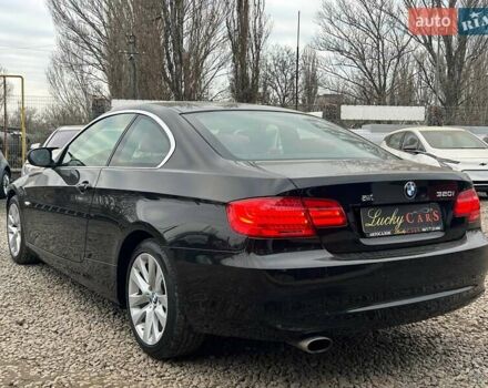 Черный БМВ 3 Серия, объемом двигателя 2 л и пробегом 126 тыс. км за 11700 $, фото 6 на Automoto.ua
