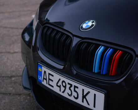 Черный БМВ 3 Серия, объемом двигателя 3 л и пробегом 180 тыс. км за 8700 $, фото 4 на Automoto.ua