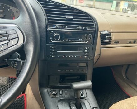 Чорний БМВ 3 Серія, об'ємом двигуна 2.5 л та пробігом 377 тис. км за 3999 $, фото 4 на Automoto.ua