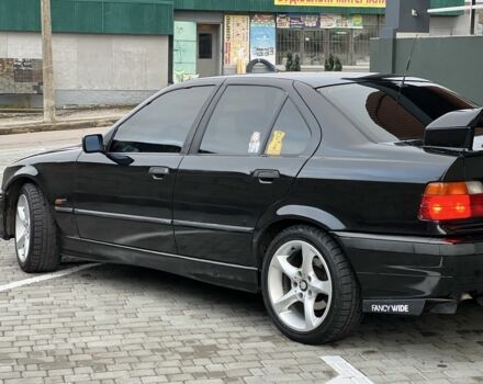 Чорний БМВ 3 Серія, об'ємом двигуна 2.5 л та пробігом 377 тис. км за 3999 $, фото 1 на Automoto.ua