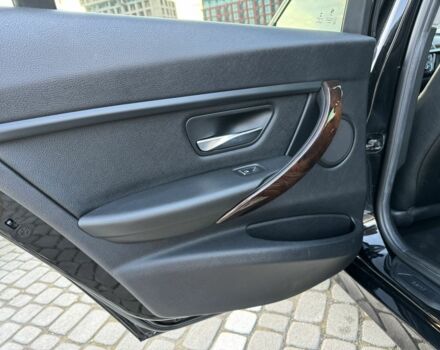 Чорний БМВ 3 Серія, об'ємом двигуна 2 л та пробігом 225 тис. км за 12300 $, фото 16 на Automoto.ua