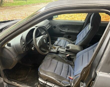 Чорний БМВ 3 Серія, об'ємом двигуна 1.8 л та пробігом 222 тис. км за 1300 $, фото 5 на Automoto.ua