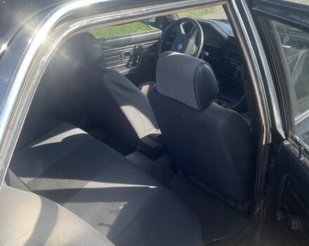 Черный БМВ 3 Серия, объемом двигателя 1.8 л и пробегом 321 тыс. км за 1900 $, фото 7 на Automoto.ua