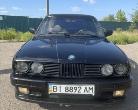 Черный БМВ 3 Серия, объемом двигателя 1.8 л и пробегом 321 тыс. км за 1900 $, фото 2 на Automoto.ua