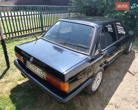 Черный БМВ 3 Серия, объемом двигателя 2 л и пробегом 270 тыс. км за 4800 $, фото 6 на Automoto.ua