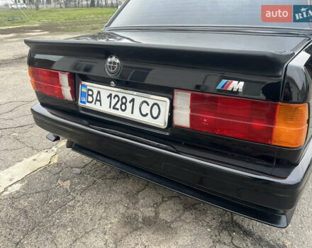 Чорний БМВ 3 Серія, об'ємом двигуна 2.4 л та пробігом 253 тис. км за 2100 $, фото 5 на Automoto.ua