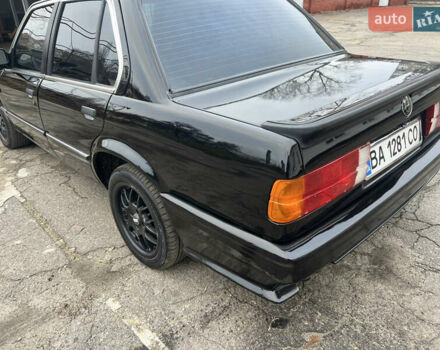 Чорний БМВ 3 Серія, об'ємом двигуна 2.4 л та пробігом 253 тис. км за 2100 $, фото 6 на Automoto.ua