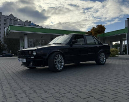 Черный БМВ 3 Серия, объемом двигателя 3.5 л и пробегом 300 тыс. км за 2900 $, фото 1 на Automoto.ua