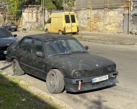 Черный БМВ 3 Серия, объемом двигателя 2.5 л и пробегом 99 тыс. км за 2200 $, фото 2 на Automoto.ua