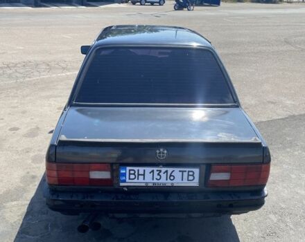 Черный БМВ 3 Серия, объемом двигателя 1.8 л и пробегом 180 тыс. км за 1700 $, фото 4 на Automoto.ua